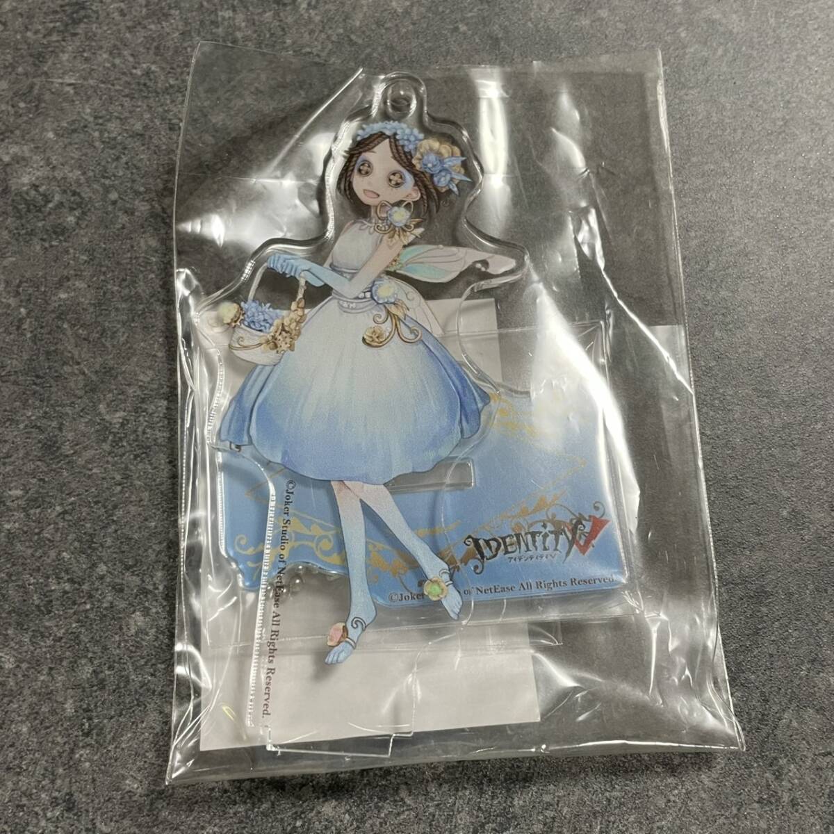 新品 未開封 庭師 「Identity V 第五人格」 エマ・ウッズ アクリルスタンドキーホルダー TSUTAYA T-FAN SITE 拍卖