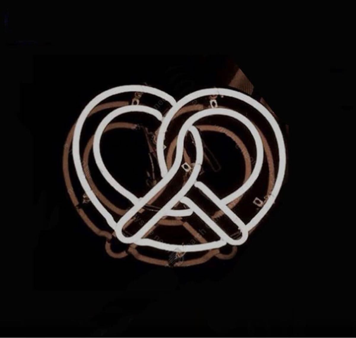 オーダーメイド 白色 ネオン ダブルハート 壁掛け装飾ライト LEDオリジナル 匿名配送拍卖