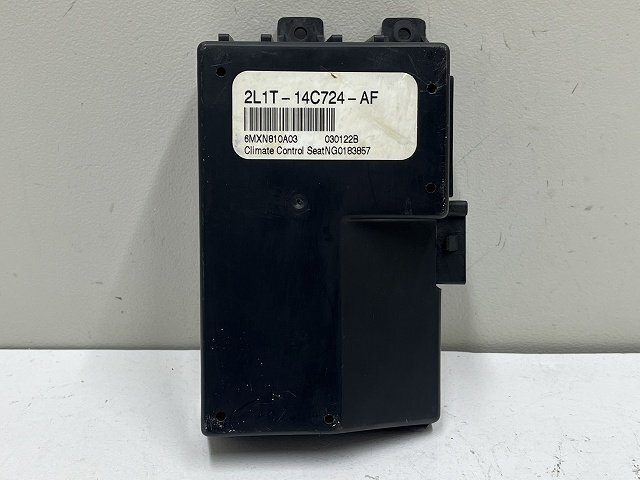 リンカーン ナビゲーター U228 03年 5.4L 4WD 左フロント シートコンピューター 2L1T-14C724-AF (在庫No:521597) (7563)拍卖