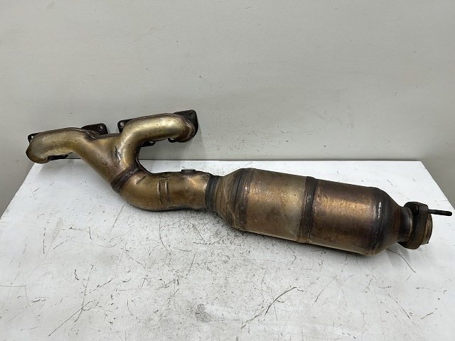 ★ BMW 735i E65 7シリーズ 05年 GL36 触媒/キャタライザー 左側 7512532 (在庫No:A39995) (7242)拍卖