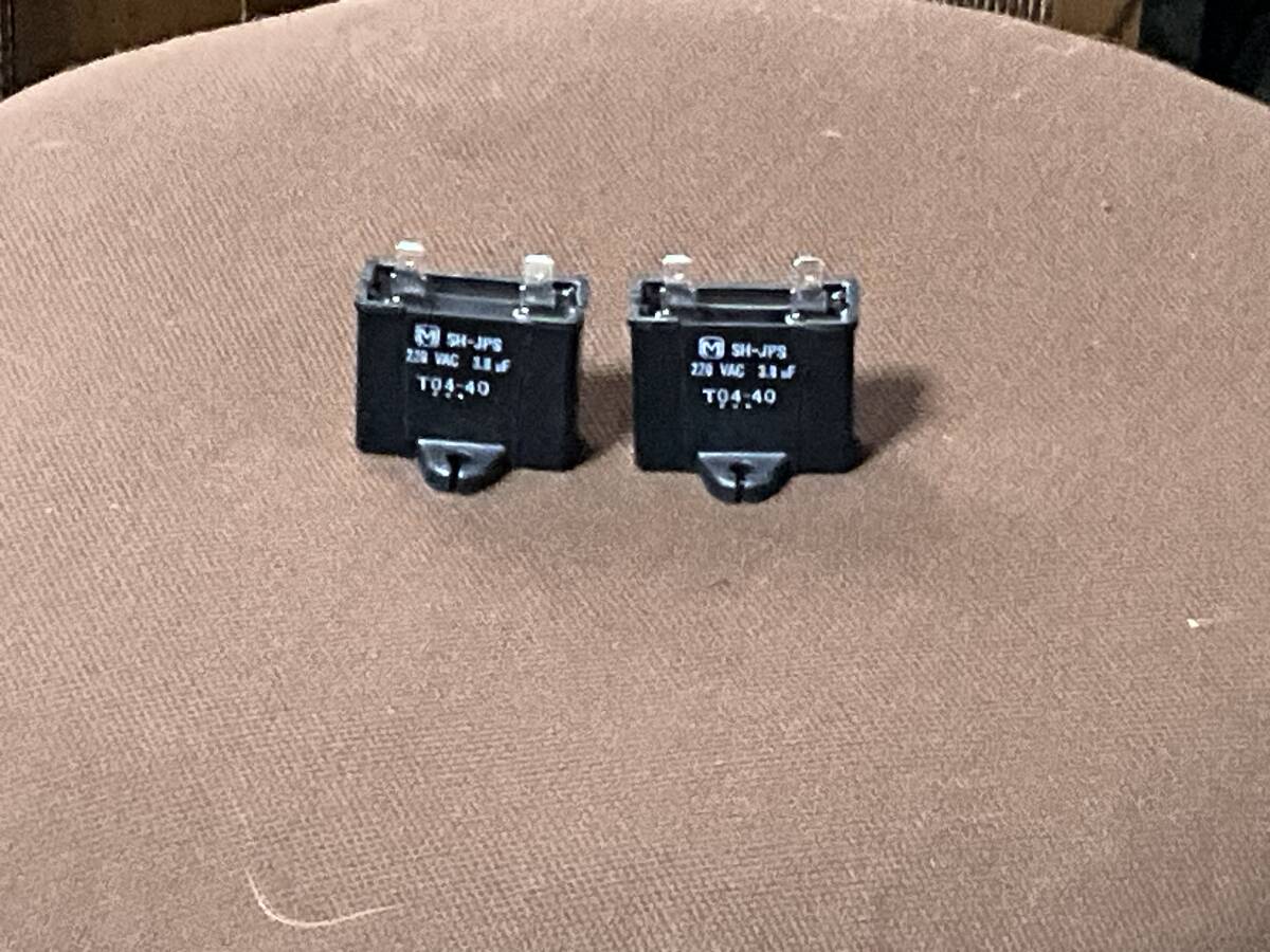3.8μF AC220V フィルムコンデンサ panasonic2個 新品拍卖