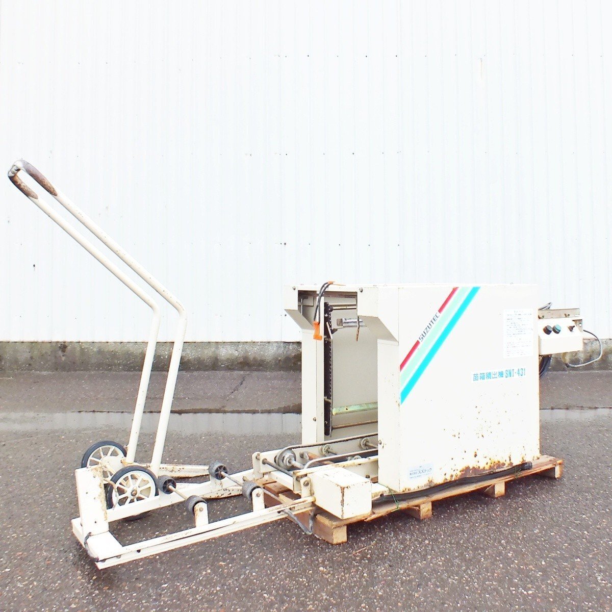 【新潟】スズテック 苗箱積出機 SNT-431 単相 100V 自動 ハコツミ機 430枚/時 苗箱積み 苗箱重ね コンベア 育苗 キャリア付き 実動 中古拍卖