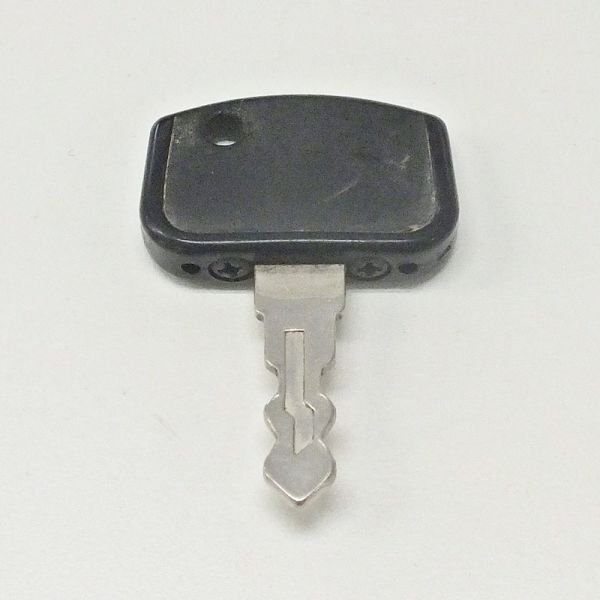 【新潟】イセキ 田植機 エンジンキー スペアキー 合鍵 鍵 キー エンジン 始動 部品 パーツ 田植え機 中古 発送可能 レターパック PQZ PQZ5拍卖