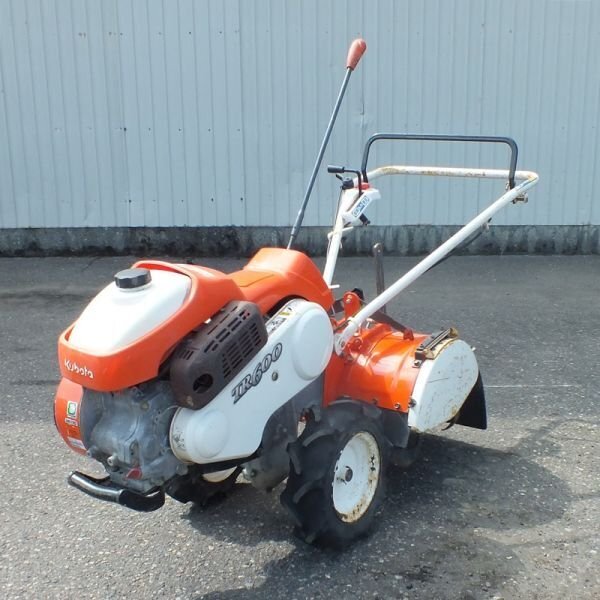【新潟】クボタ 管理機/耕うん機 TR600 作業幅50cm 6.2馬力 正転/逆転 耕耘 耕運 土揚げ 土寄せ 畝 畦 家庭菜園 畑 野菜 中古 倉庫保管拍卖