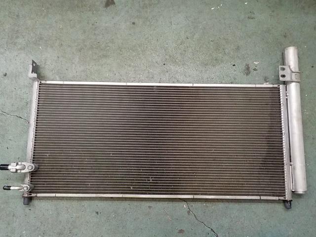 プリウスアルファ ZVW41W コンデンサー 【個人宅宛発送不可】拍卖