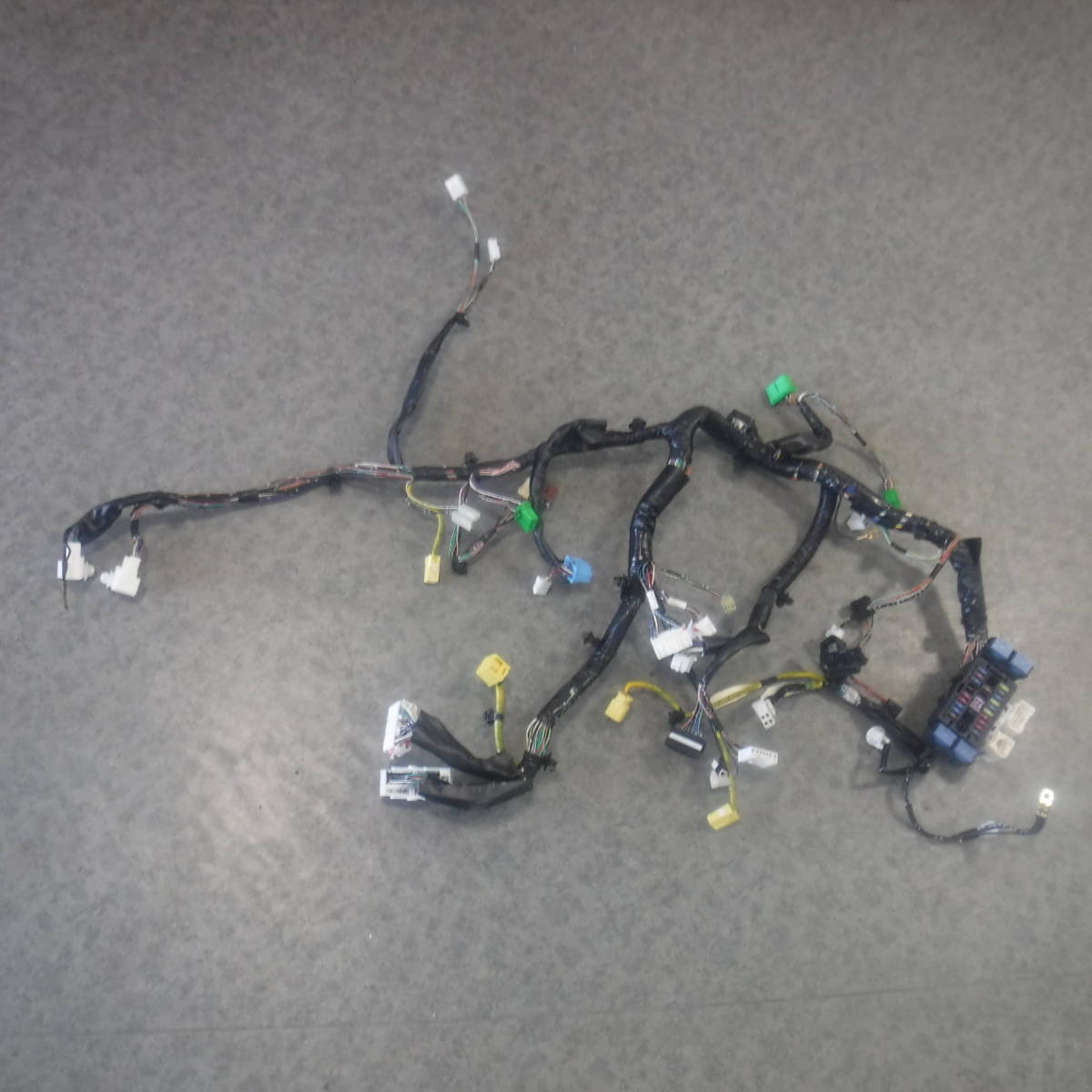 エブリーDA64Wダッシュボード裏ハーネス配線ケーブル オーディオ メーター コネクター電源コード エブリイ エブリィ エブリー ワゴン拍卖