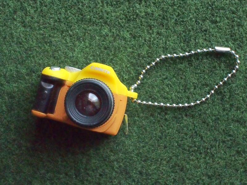 未使用・フラッシュとシャッター音・ミニチュア一眼レフカメラ・キーホルダー☆コレクション拍卖