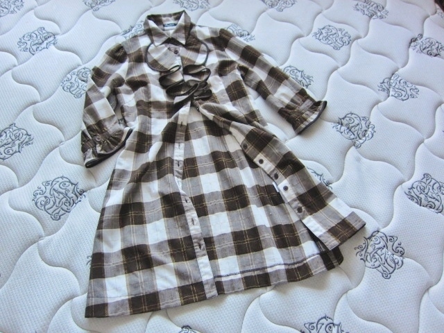 極美品 Riccimie NEW YORK チュニックワンピース 綺麗 Brand リッチミーニューヨーク シャツ お洒落 美品 ブランド ブラウス 可愛いフリル拍卖