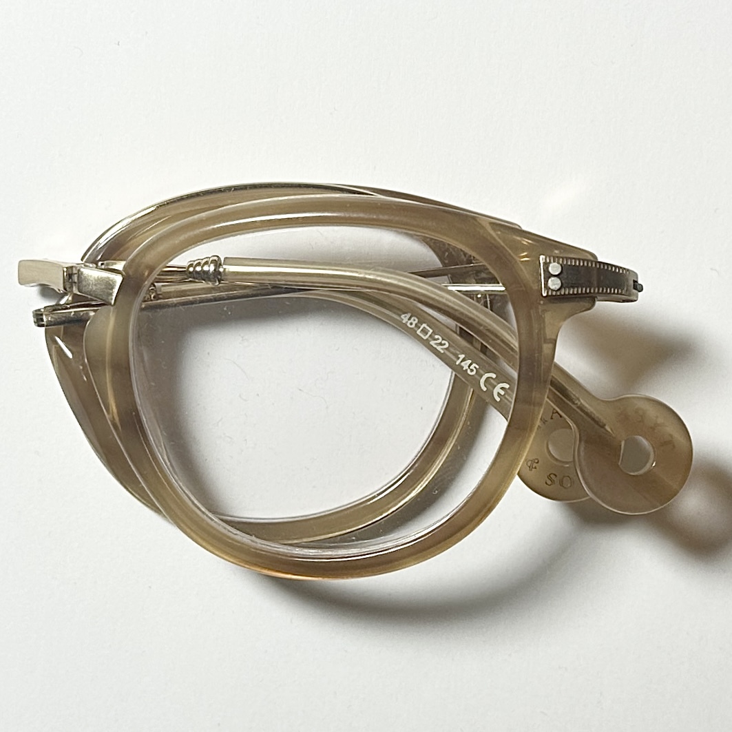 未使用・新品】イタリア社 折りたたみ式 メガネ アンバー 金色 | 純正ケース他付属付き拍卖