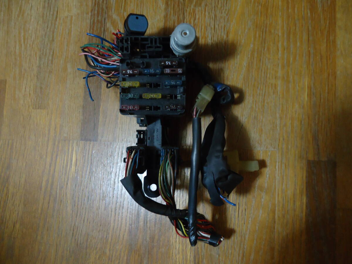 送料ひかえめ TOYOTA(トヨタ) AW11 AW10 MR2 ヒューズボックス拍卖
