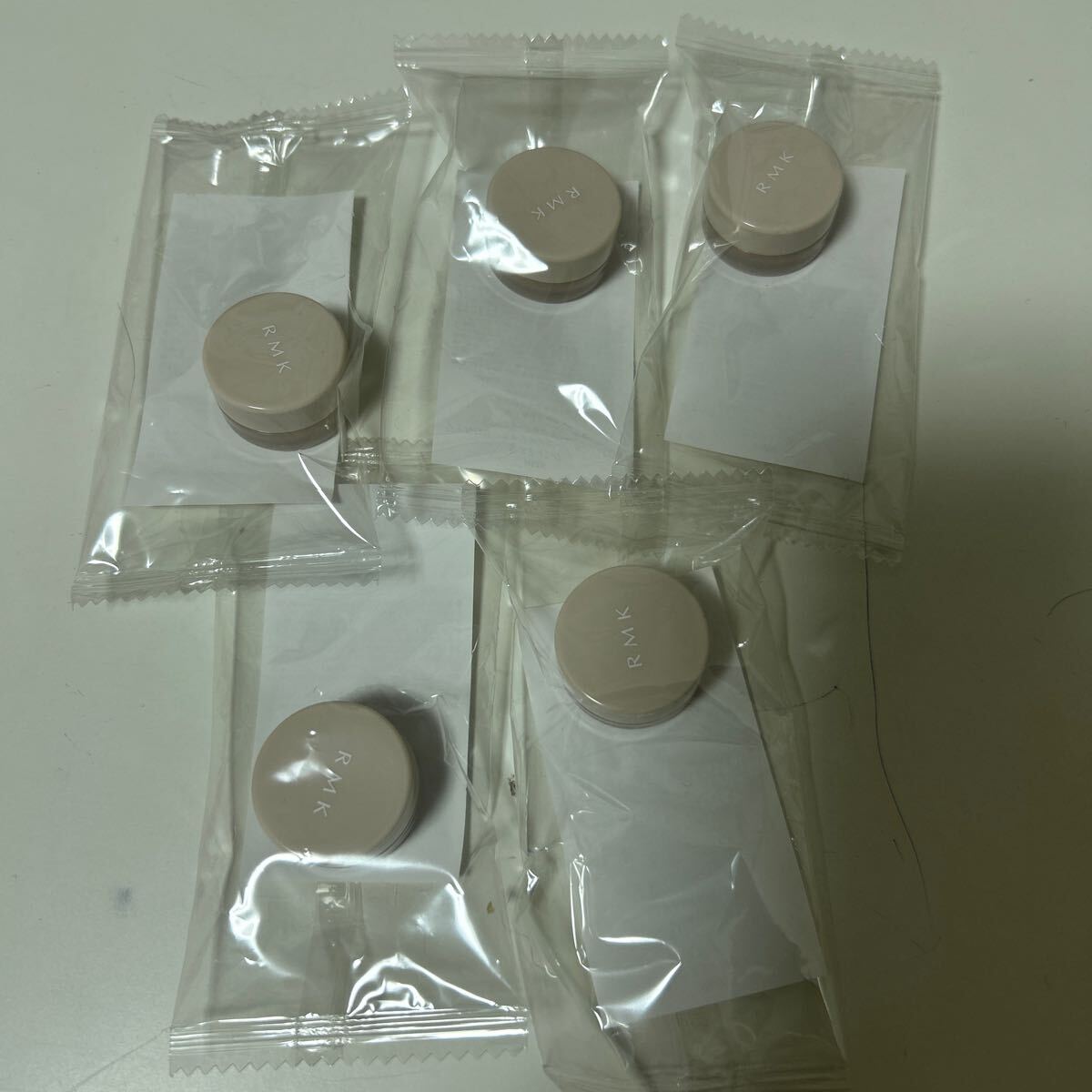 RMK ラスティング ジェルクリーミィ ファンデーション 102 サンプル 3g 5個拍卖