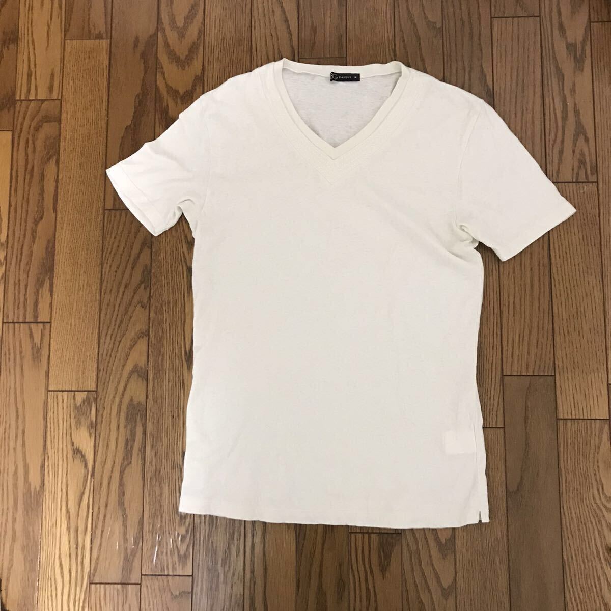 BG コムサイズム コムサデモード Vネック カットソー お兄 ヴィジュアル 2~3回着用 アイボリー?クリーム? サイズM拍卖