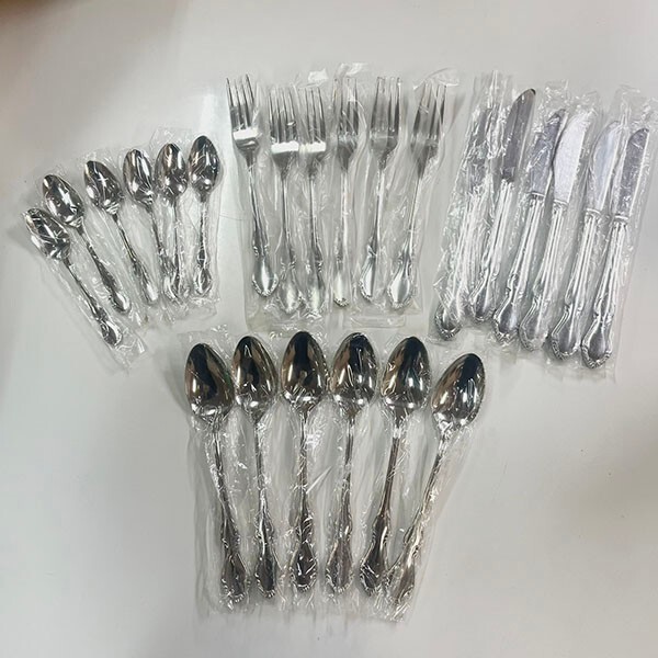 送料無料◆HONEY/ハニー ステンレス スチール 18-8 スプーン /フォーク /ナイフ おまとめ 未使用 現状保管品拍卖