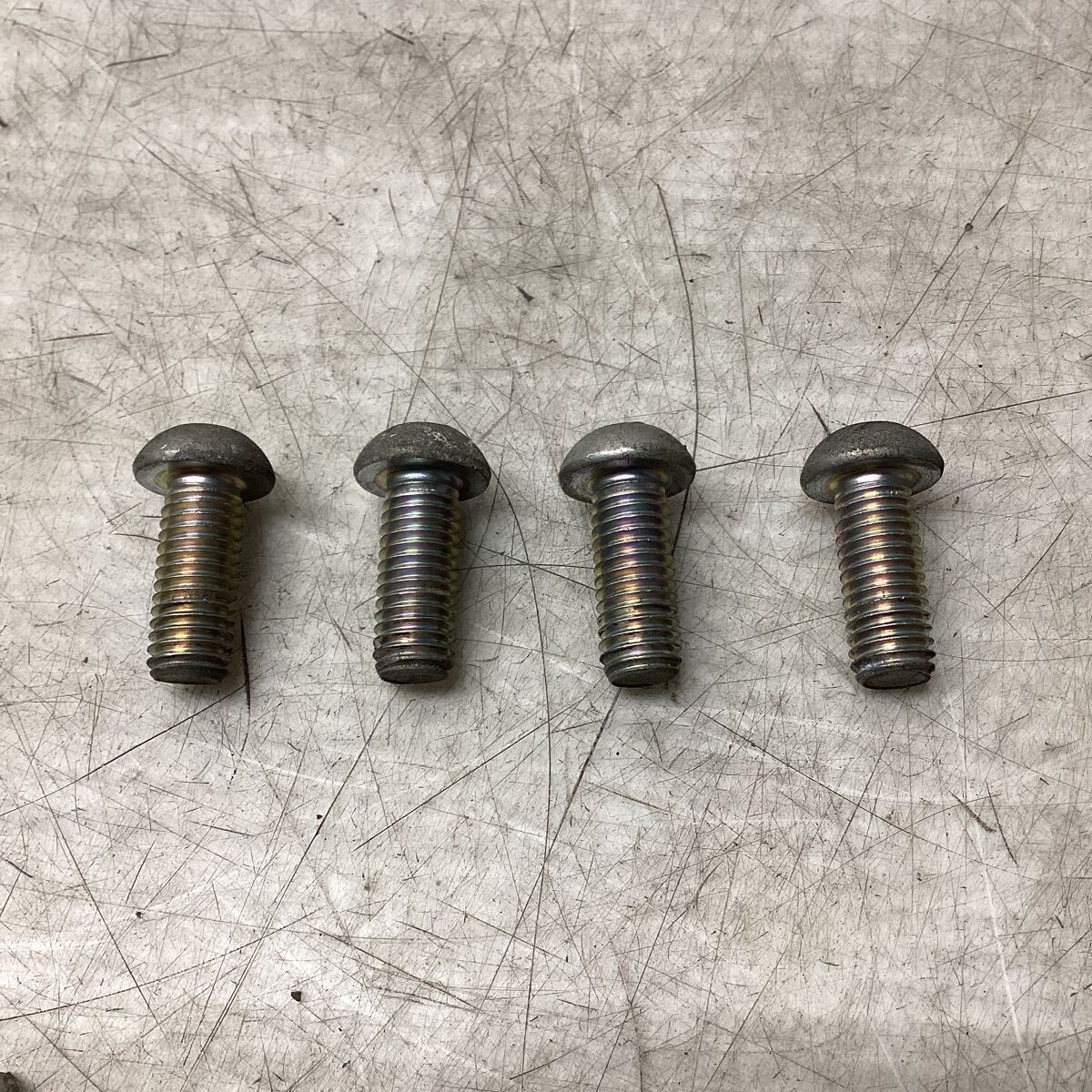 D67-34 ヤマハ アクシスZ SED7J タンデム ステップ ボルト 純正部品拍卖