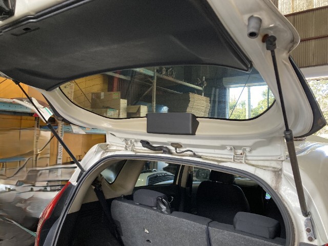 250210 ノート E12 平成25 左右リアゲートショック 左右リアハッチショック拍卖