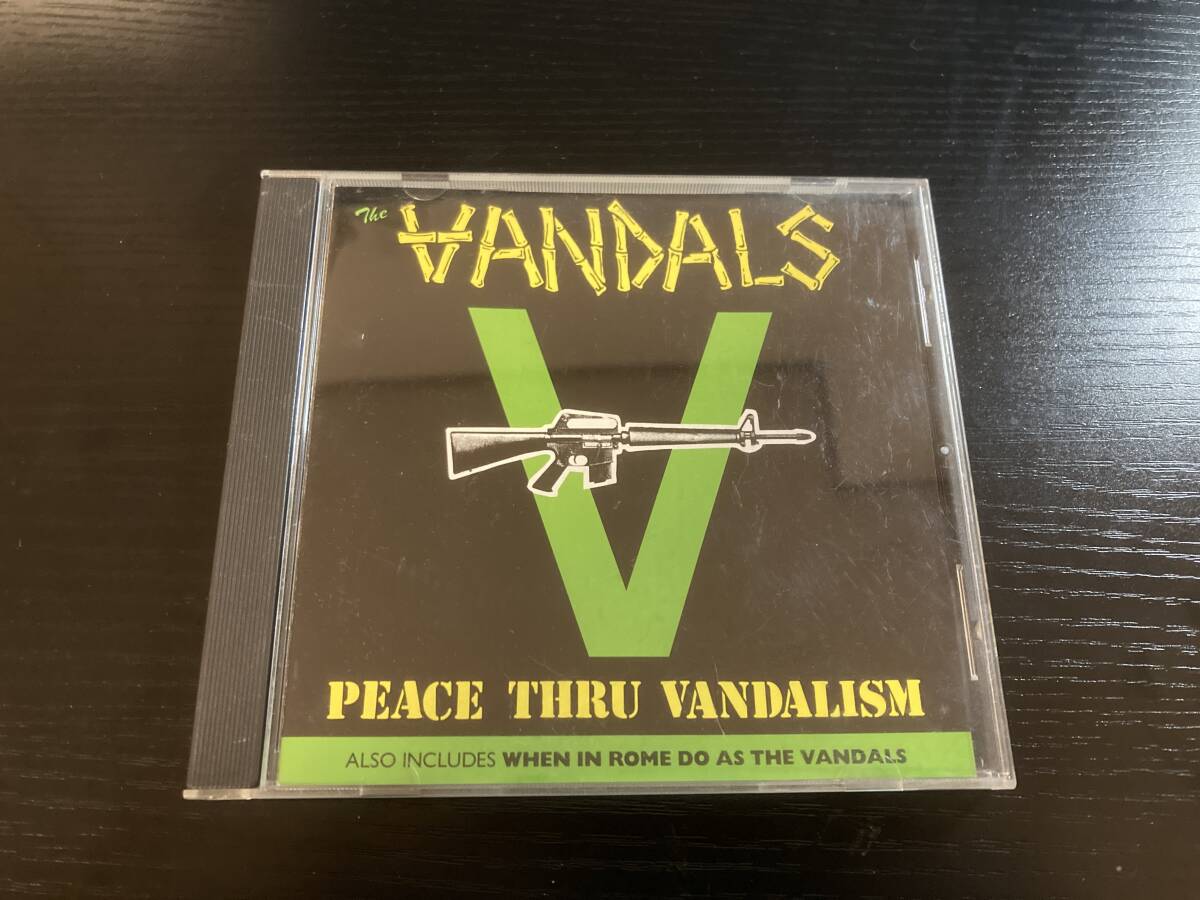 THE VANDALS PEACE THRU VANDALISM / WHEN IN ROME DO AS THE VANDALS CD拍卖