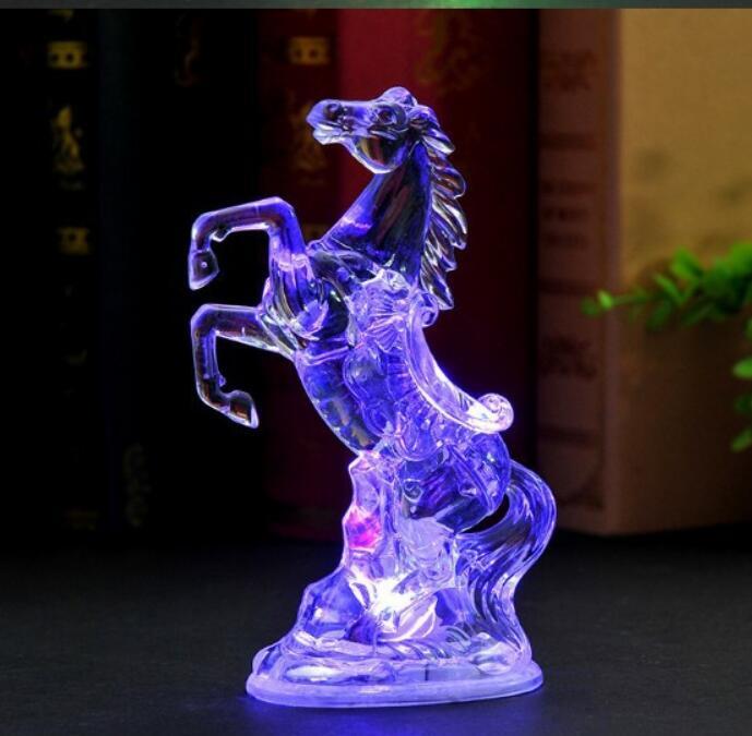 新入荷人気推薦馬 置物 レインボー LEDライト 7色 変化 装飾 ランプ ホース 綺麗 クール イルミネーション オブジェ インテリア カラフル拍卖