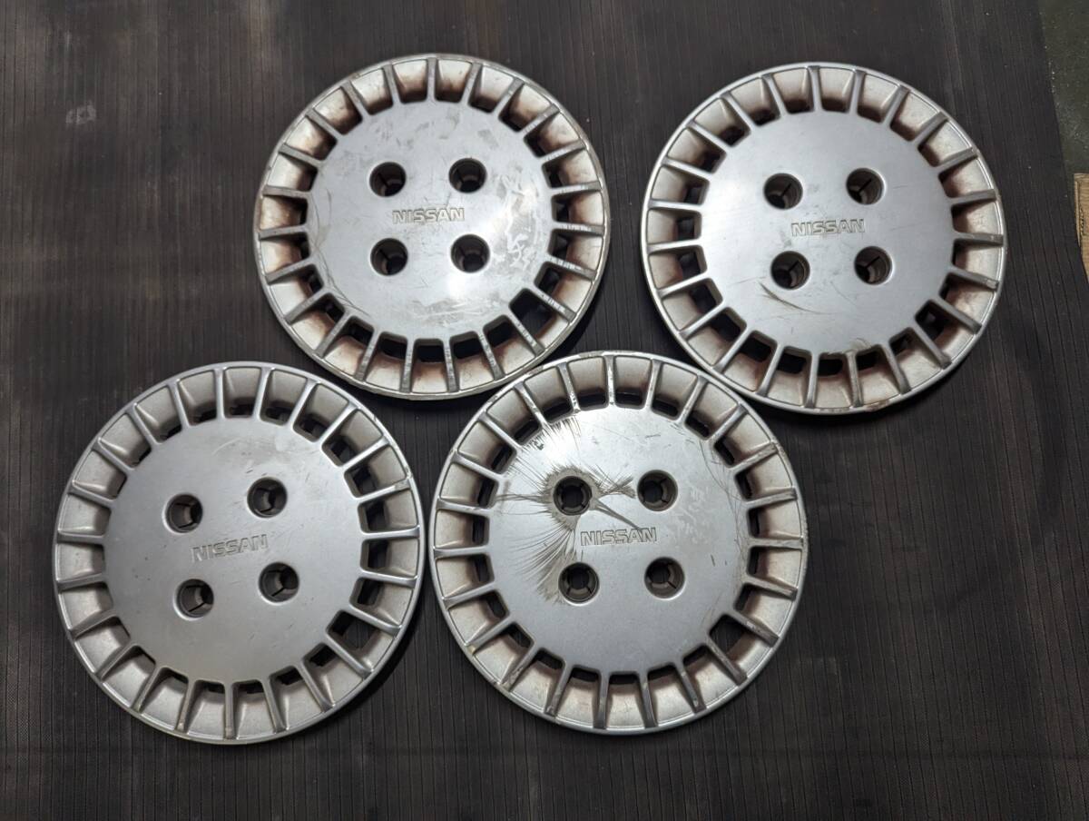 日産 純正 13インチ ホイールキャップ 4枚セット(4穴:114.3) 【ブルーバード】 :1416拍卖