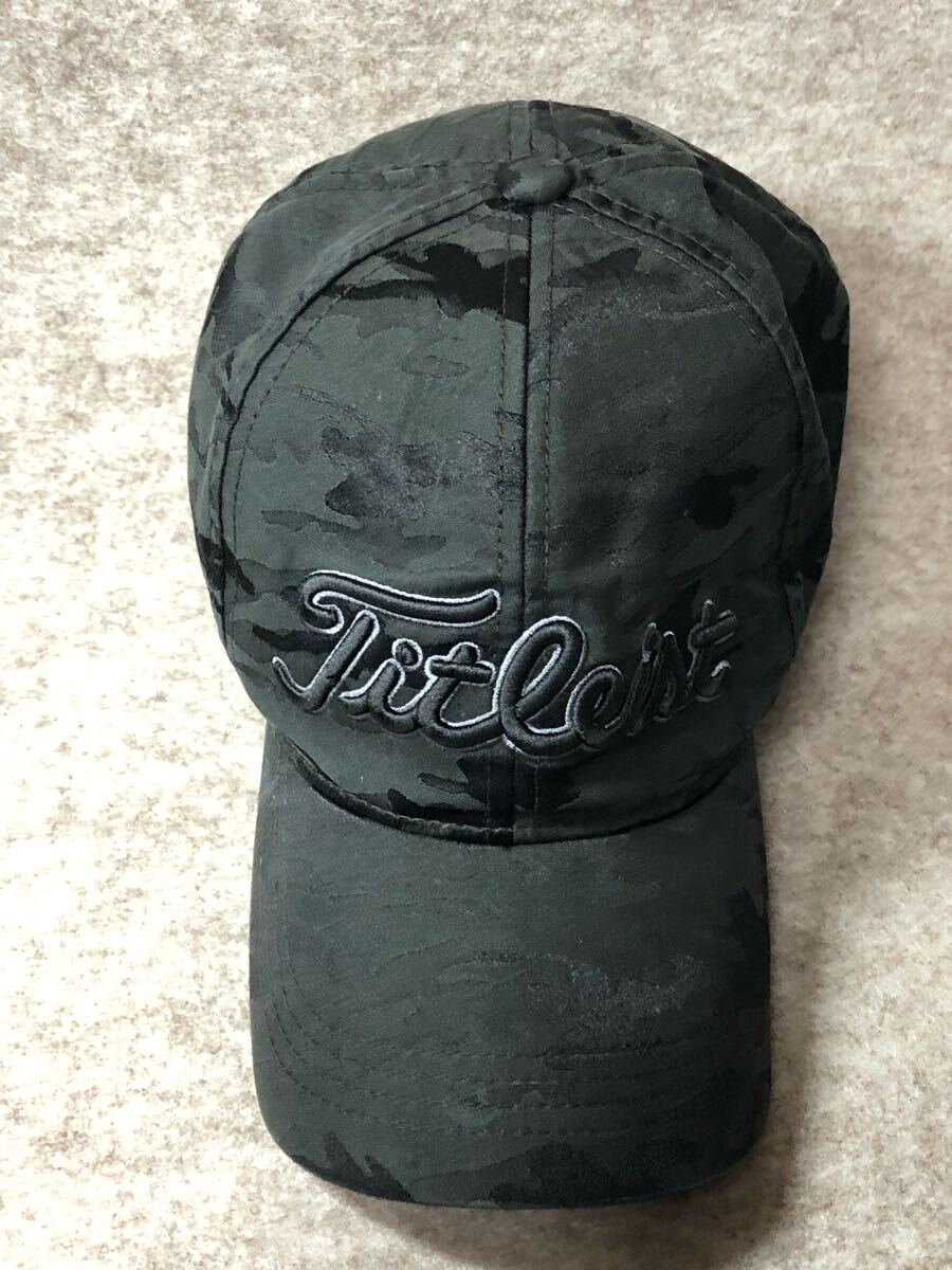 タイトリスト Titleist 裏地 フリース キャップ ブラック 黒 カモ 迷彩 ゴルフ GOLF ※裏地フリース部分に毛玉あり拍卖