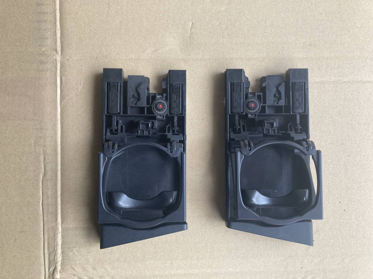 ★MOVE ムーブ ムーヴ★DBA-175S 前席 ドリンクホルダー カップホルダー(左右セット)管23040拍卖