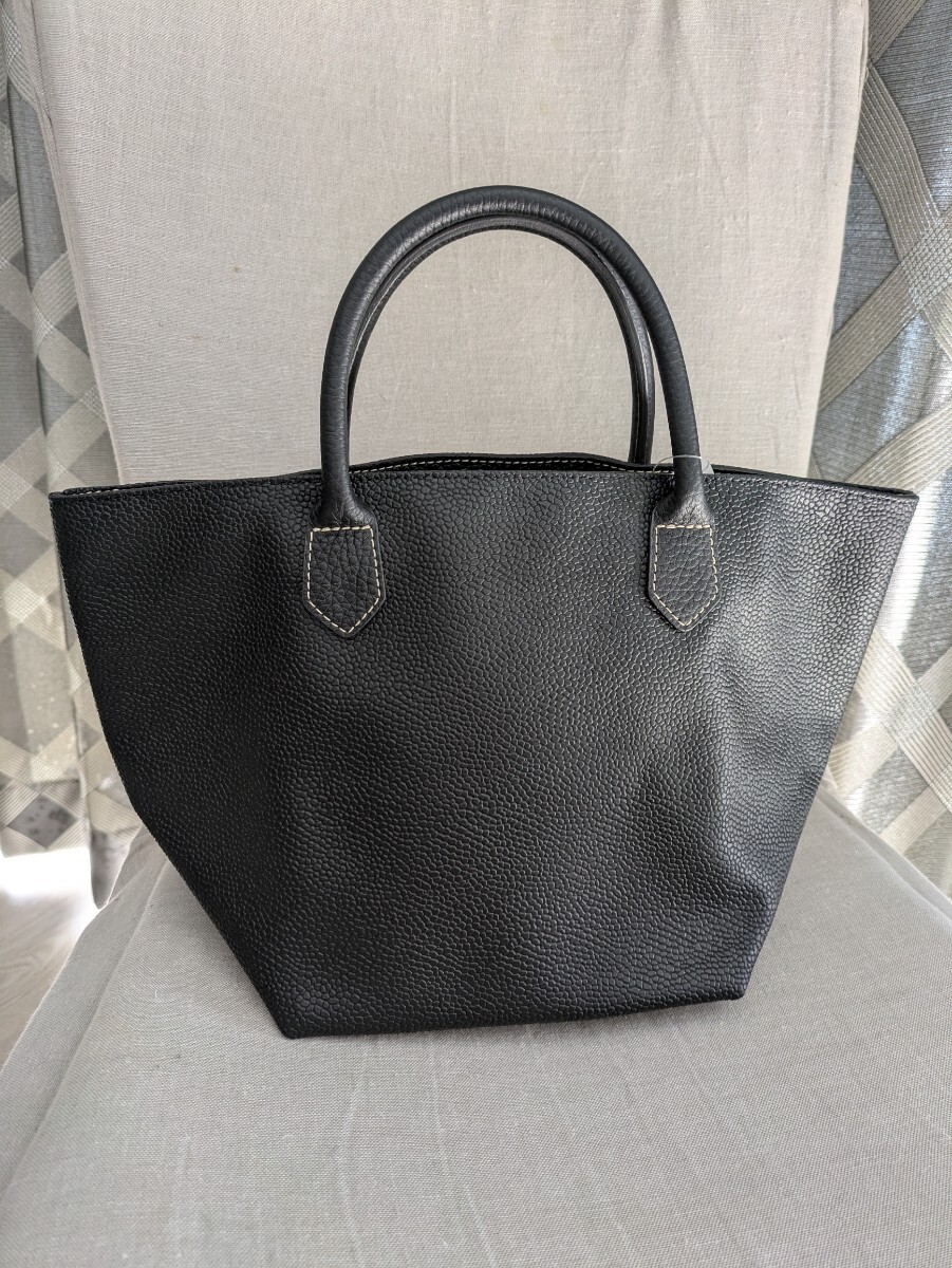 新品★入手困難商品★827GP★Black & Black & Black★定価254000円リュックス舟形tote 拍卖