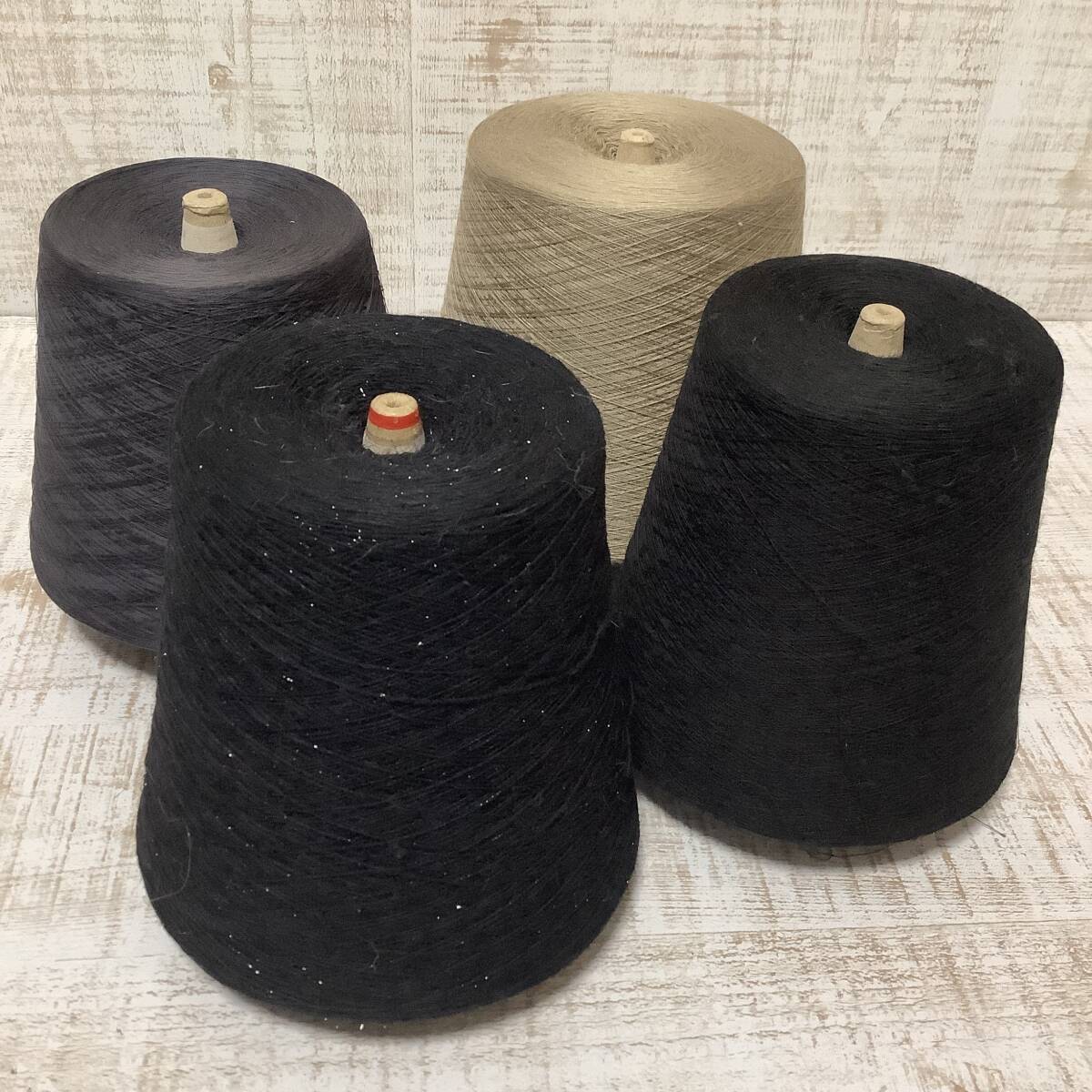 新品◇工業用コーン巻き糸 毛糸 手芸材料 素材糸 セット売り まとめ売り 4個 3,106g C-67拍卖