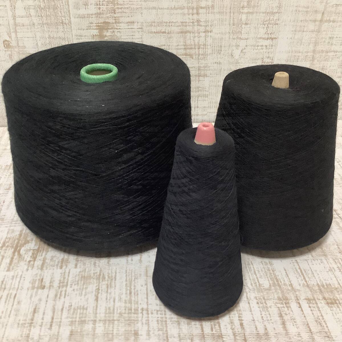 新品◇工業用コーン巻き糸 毛糸 手芸材料 素材糸 セット売り まとめ売り 3個 2,784g C-64拍卖