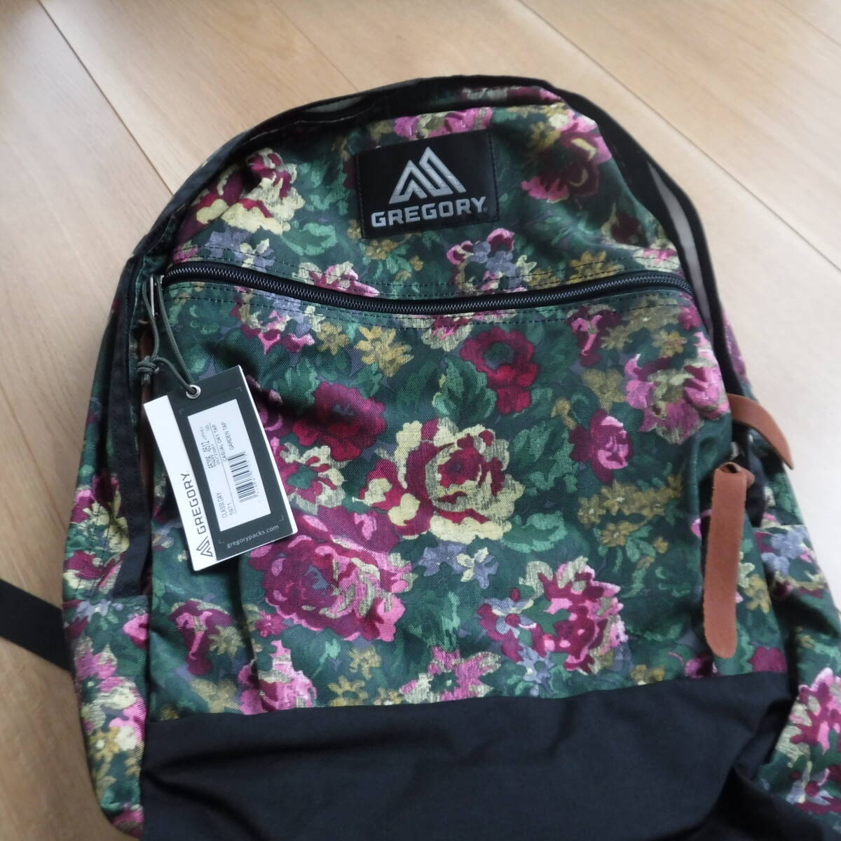 税不要特価 新品タグ付!GREGORY グレゴリー ガーデンタペストリー 花柄 大きめロゴ 男女OK リュックサック バックパック♪デイパック拍卖