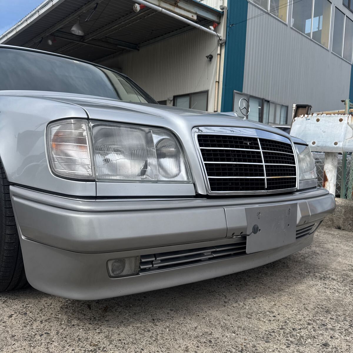 ベンツ W124 500E タイプ? フロントバンパー 検索 E500 AMG ブラバス ロリンザー エアロ マフラー CE TE メッキモール、FOG付きも可 純正?拍卖