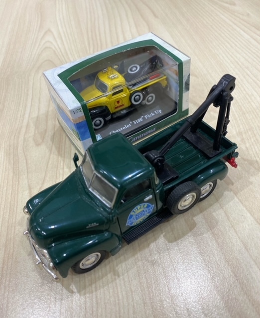 ●F7-6-104 ROAD CHAMPS ロードチャンプス CHEVROLET C3100 USED UNDER LICENSE 1/43? & HONGWELL ホンウェル Pick Up 1/72 2台セット拍卖