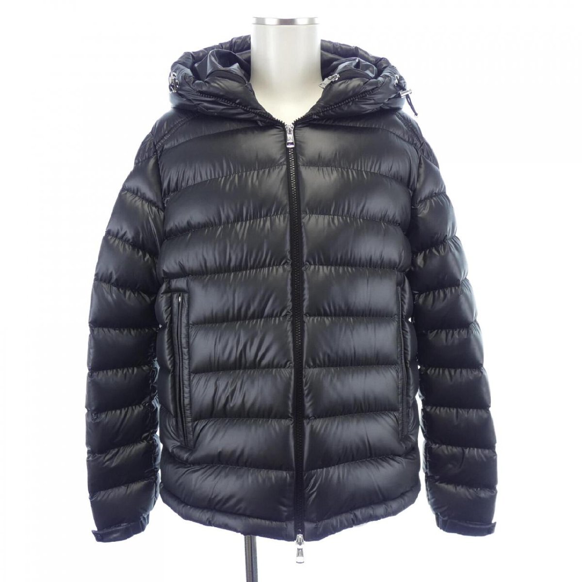 モンクレール MONCLER ダウンジャケット拍卖