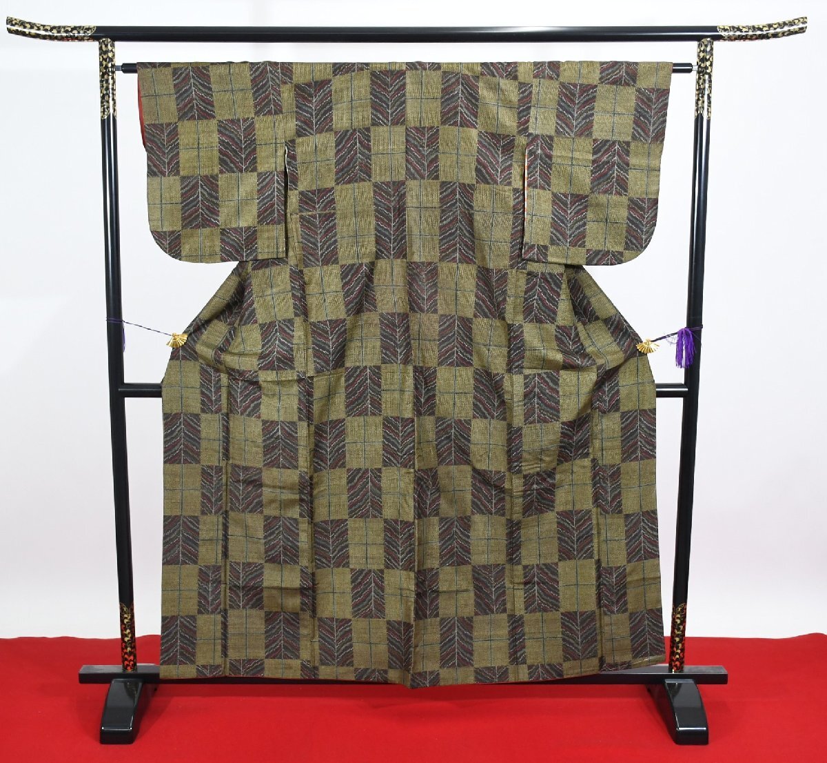 紬 つむぎ 市松柄 絵取り松葉 十字 身丈152cm 裄丈64cm ★着物 pb-3320 桜庭呉服店拍卖