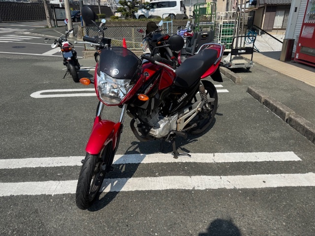 JE6-0627-2 YAMAHA YBR125 125cc リターン5足・キャブレター・エンジン良好始動OK・オイル交換済み走行距離:44.225km 店頭引き取り、陸送拍卖