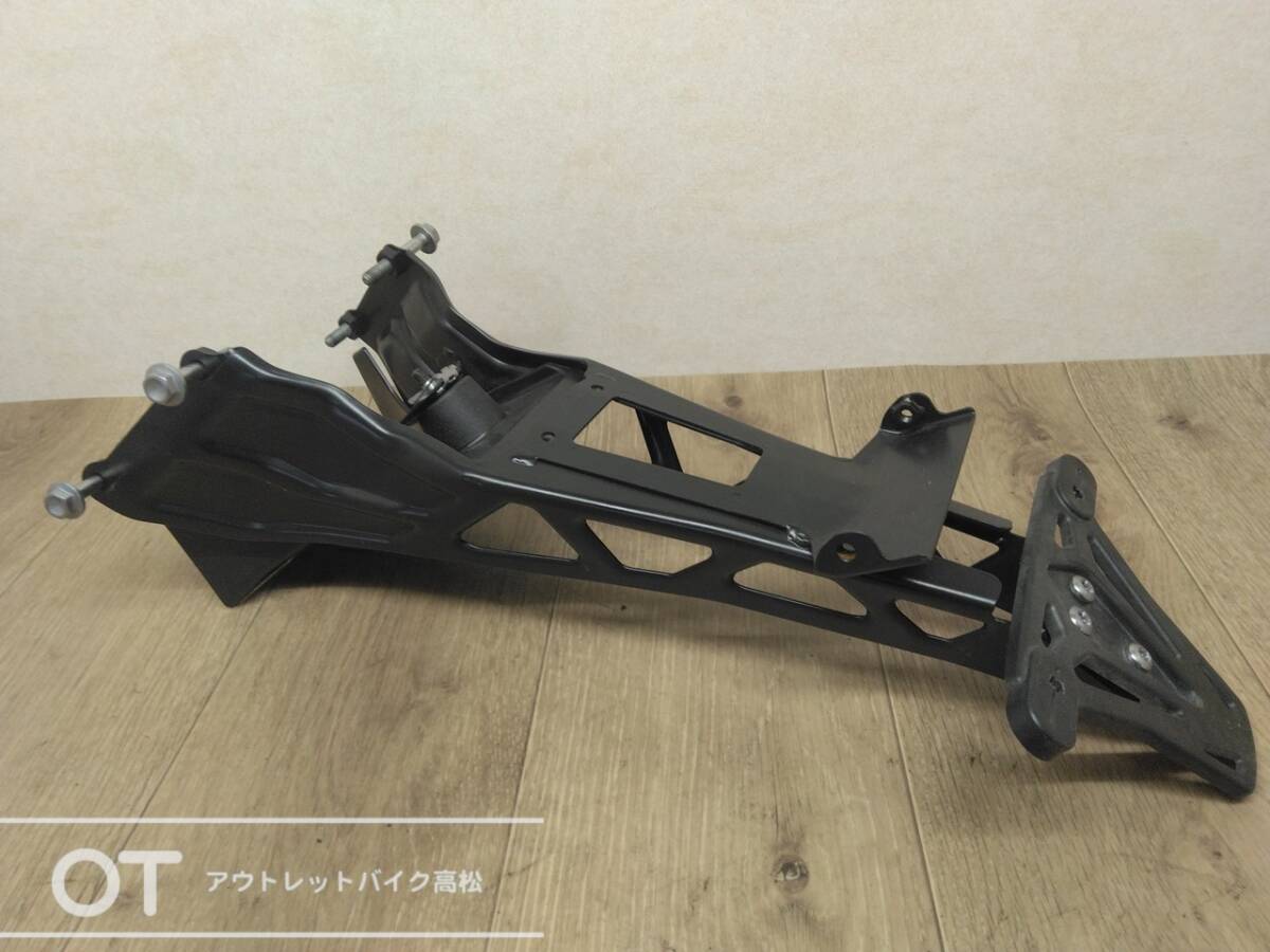 TRIUMPH トライアンフ ストリートトリプル ? リアフェンダー 2306303 純正 中古 P1903258拍卖