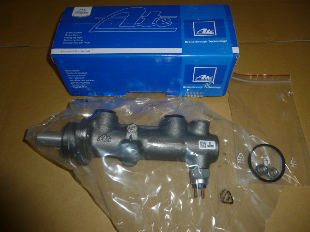 ヴァナゴンT3/カラベルT3用ブレーキマスターシリンダー新品 ATE製拍卖