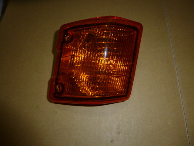 ヴァナゴンT3/カラベルT3用ウインカー右側新品拍卖