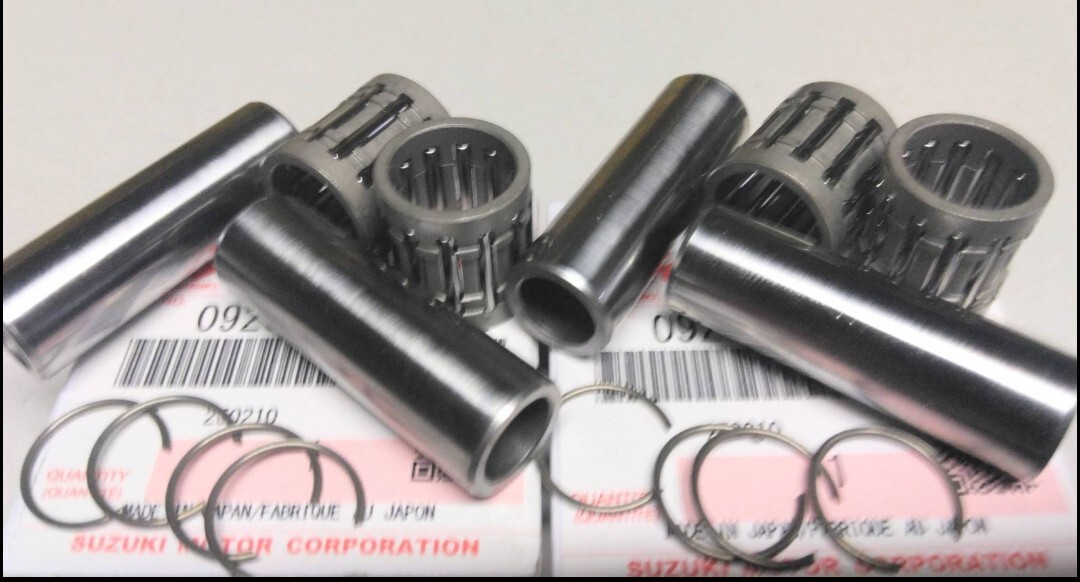 ■送料込み■RG400Γ RG400Γウォルターウルフ ピストンピン ベアリング クリップ セット SUZUKI純正 エンジン シリンダー ガンマ拍卖