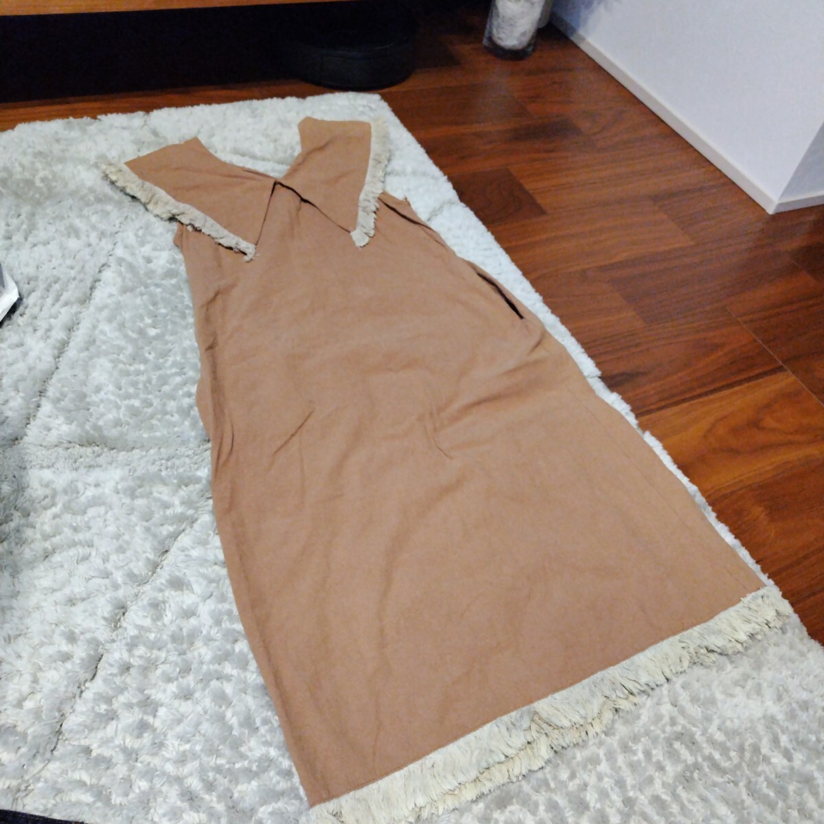 ビッグカラーロングワンピース拍卖