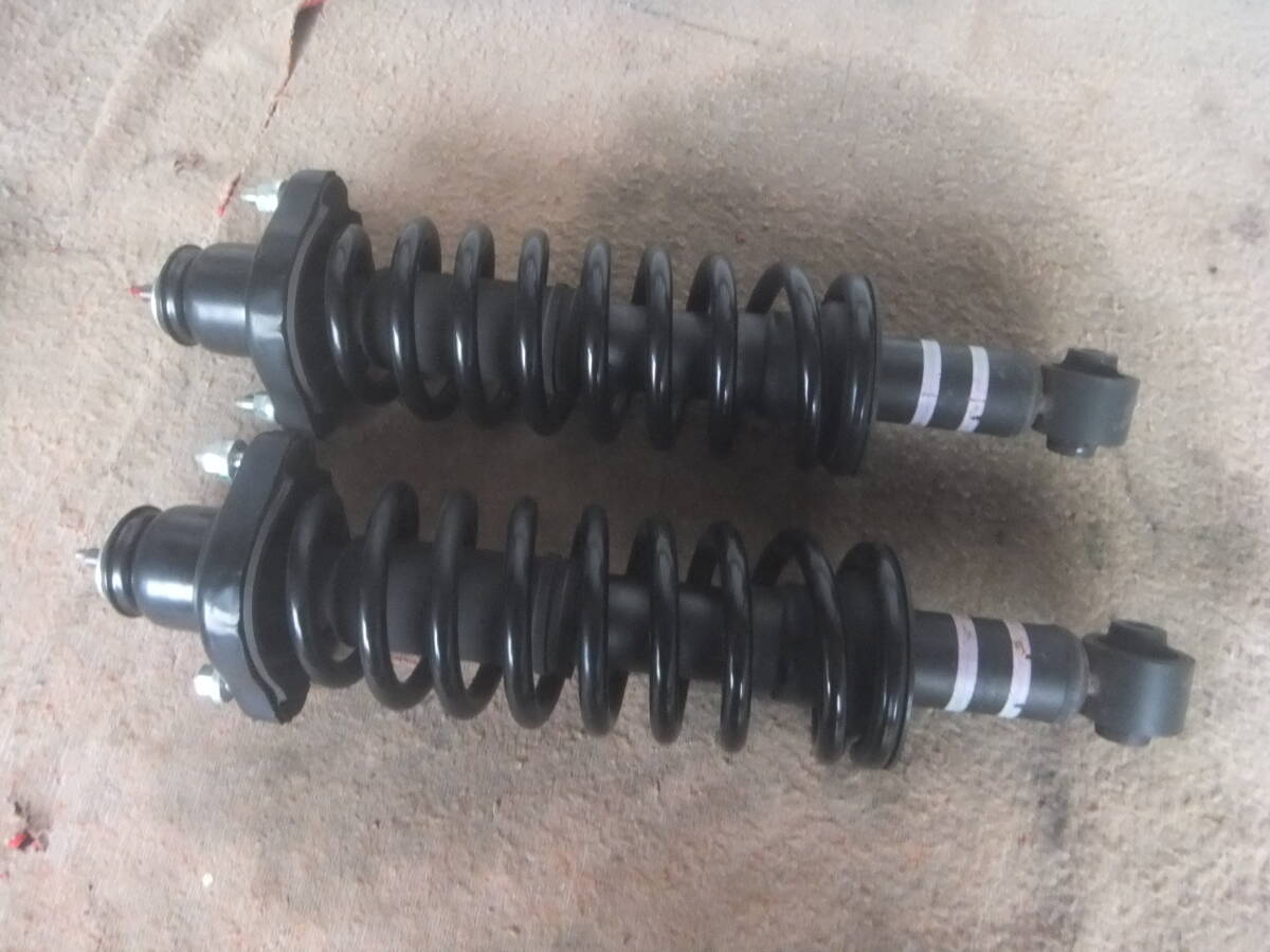 (アウトランダー PHEV GG3W) 左右 リア ストラット ショック 4162A492拍卖