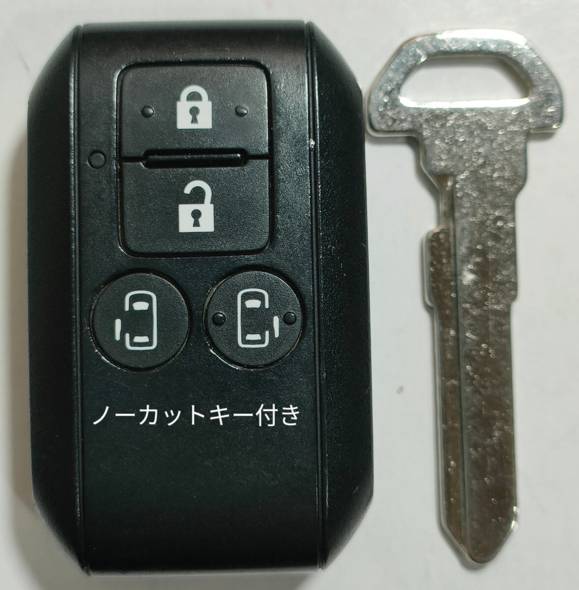 スズキスマートキー4ボタンワゴンRソリオバンディッドスペーシアハスラージムニーシエラ007-AF0028R79ROノーカットキー付き新品電池付き①拍卖