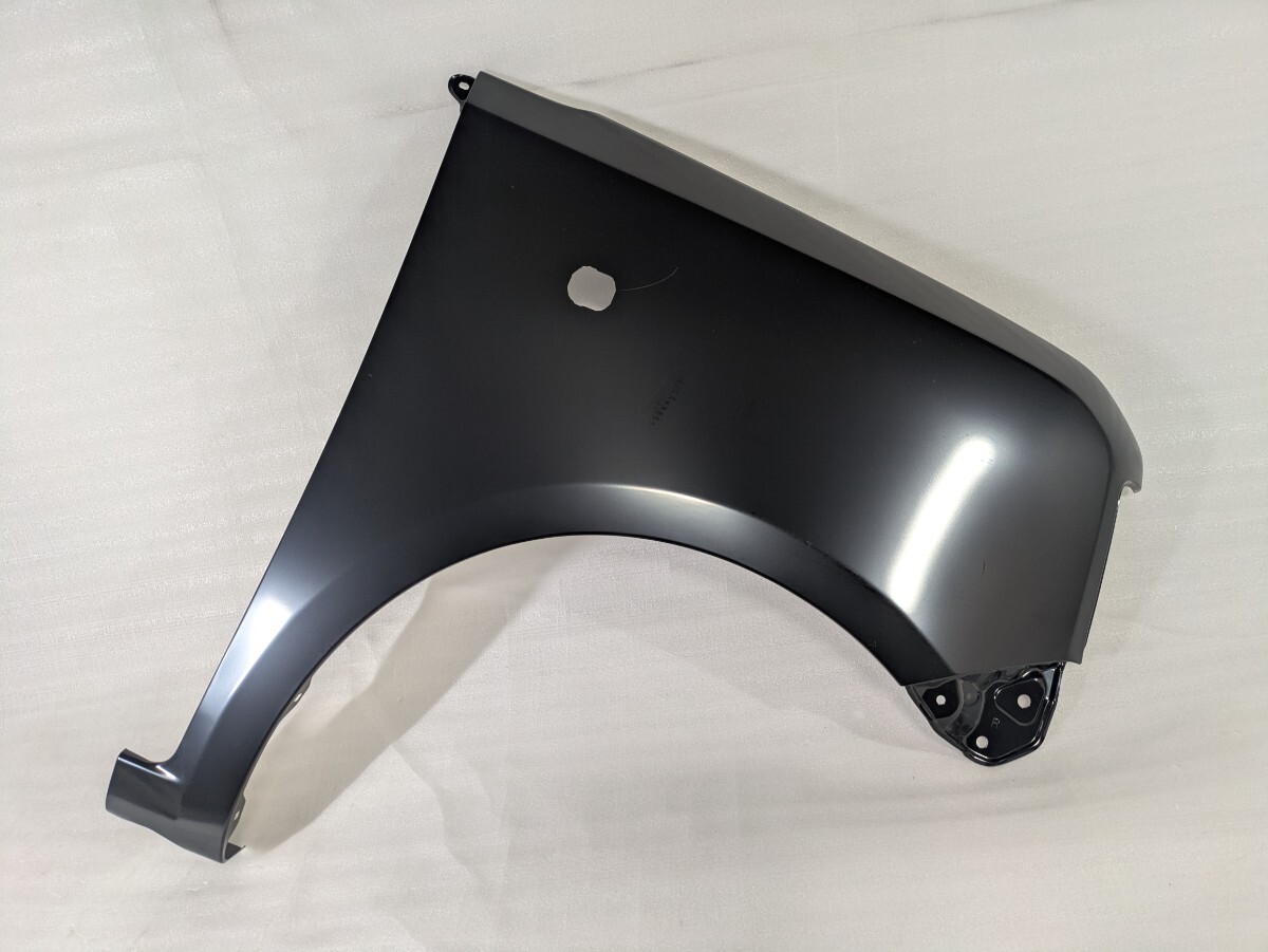 ダイハツ純正 未使用未塗装品 L575S ムーブコンテ フロント フェンダー 右側 53811-B2531 棚番GH-923拍卖