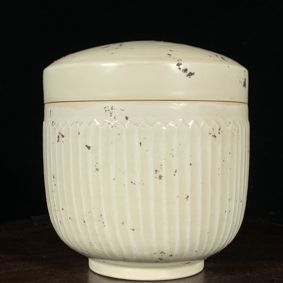 唐物 宋 定窯 花紋 蓋缶 陶芸 磁器 古陶磁器 中国美術品 時代物 D63拍卖