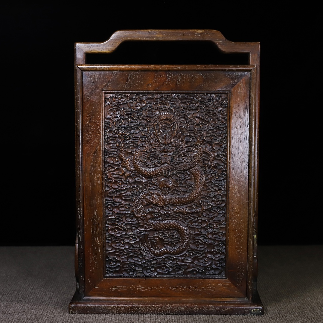 唐物 清 花梨木 彫刻 龍騰雲海 手提五鬥抽拉蓋 提梁櫃 木製 中国美術品 時代物 D63拍卖
