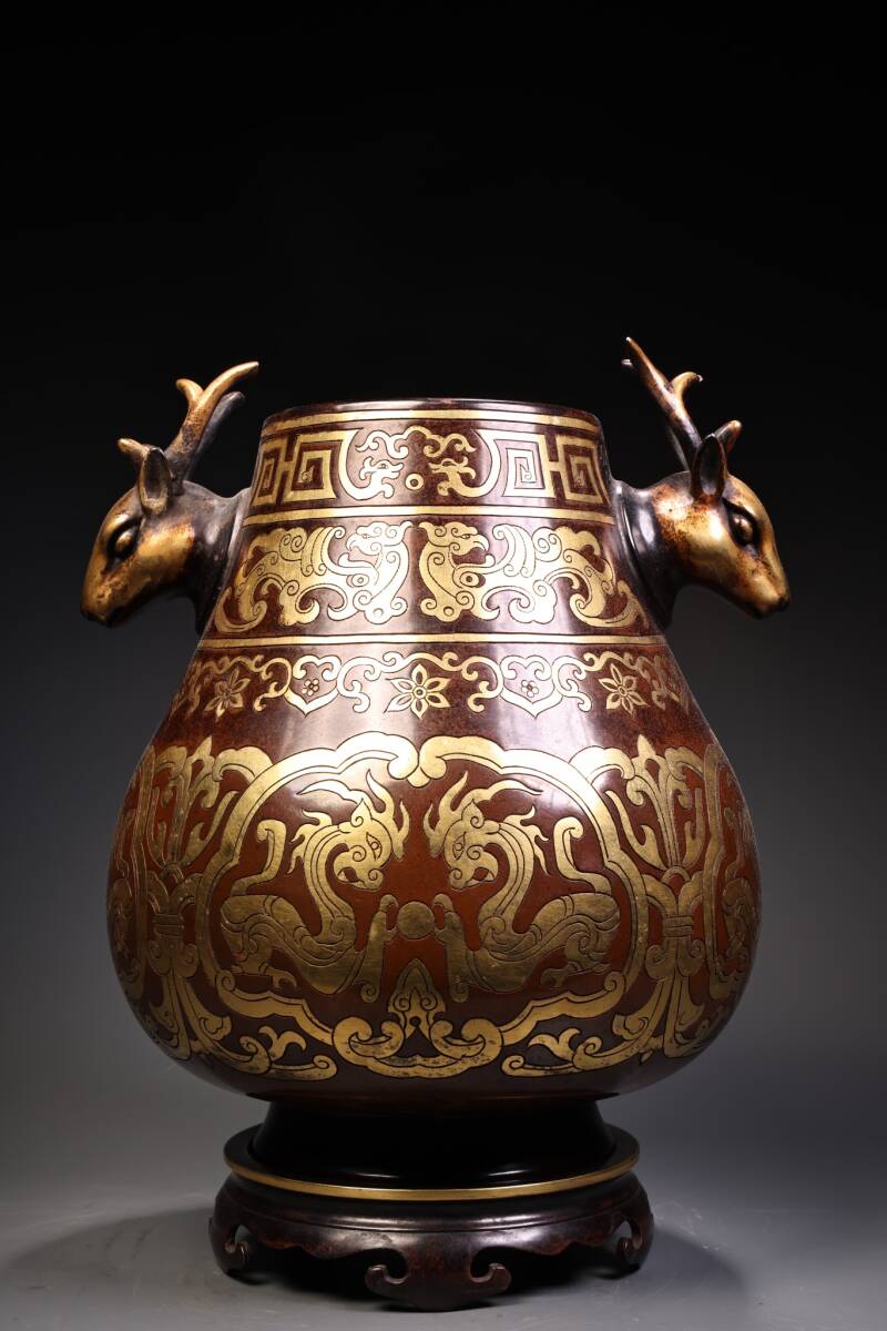 唐物 大明 宣德年製 純銅 紫銅 高レリーフ鏨花 細工 塗金 鹿頭尊 中国美術品 時代物 D63拍卖