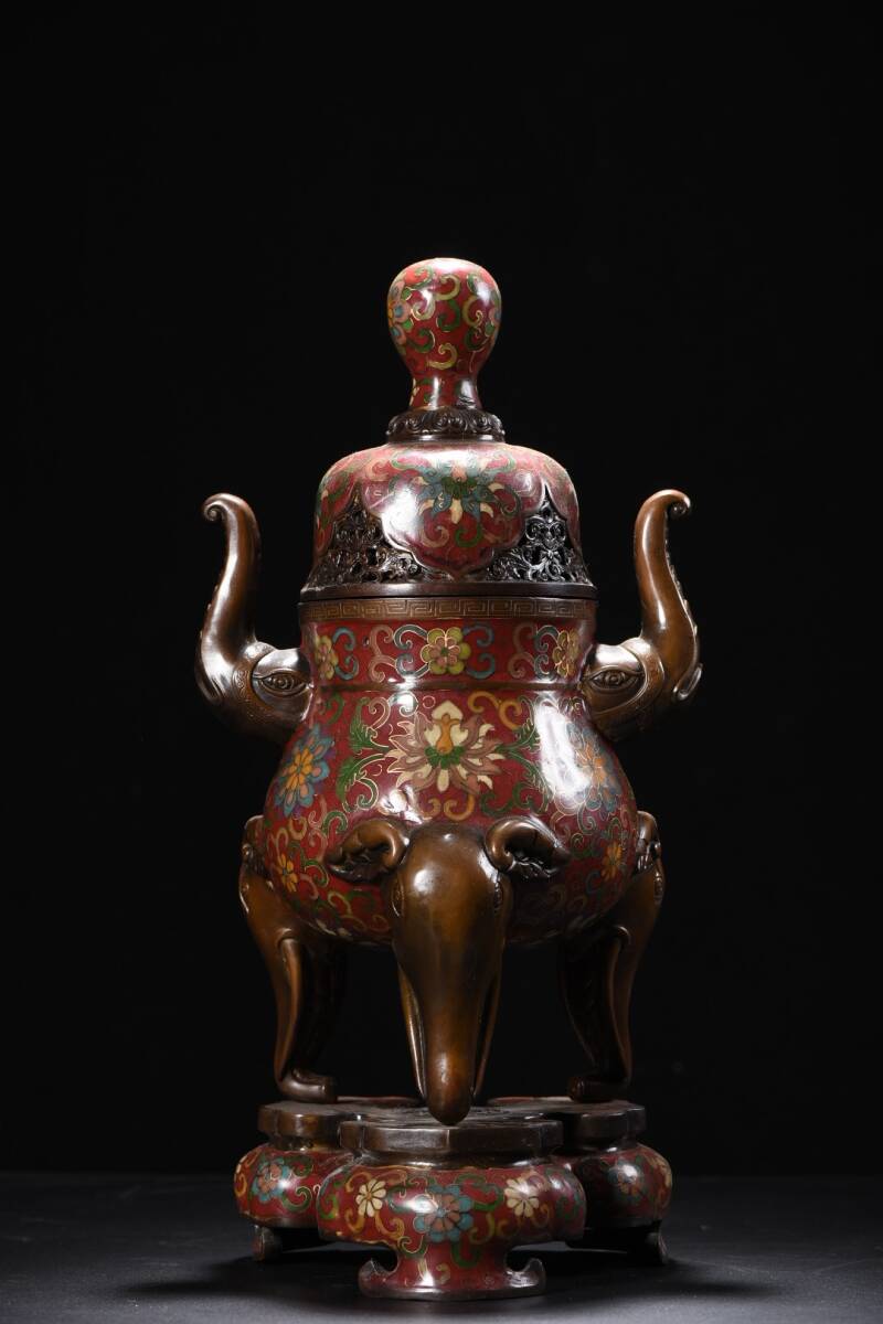 唐物 大明 宣德年製 景泰藍 絡枝蓮紋 象耳香熏炉 銅製品 中国美術品 時代物 D63拍卖
