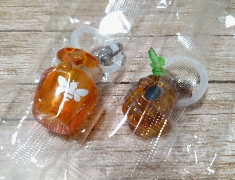 ハニーな気分のめじるしアクセサリー 2種セット ハチの巣 はちみつ瓶 ガチャガチャ 傘 キーホルダー拍卖