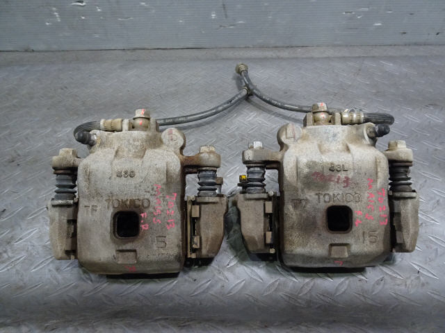 ソリオ DBA-MA15S フロントキャリパーセット 55101-86M00-999 後期 S-DJE 64408km 1kurudepa拍卖