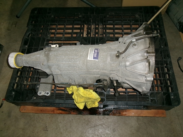 トヨタ 15クラウン 2JZ ATミッション拍卖