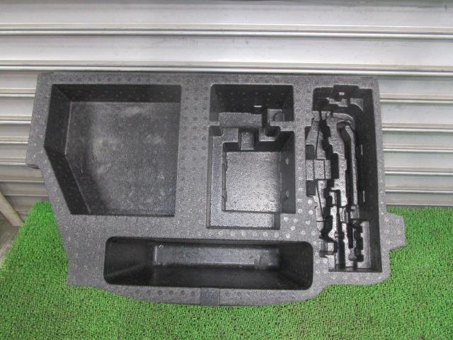 CR-Z DAA-ZF1 ラゲッジボックス 84550-SZT-G00 /42426拍卖