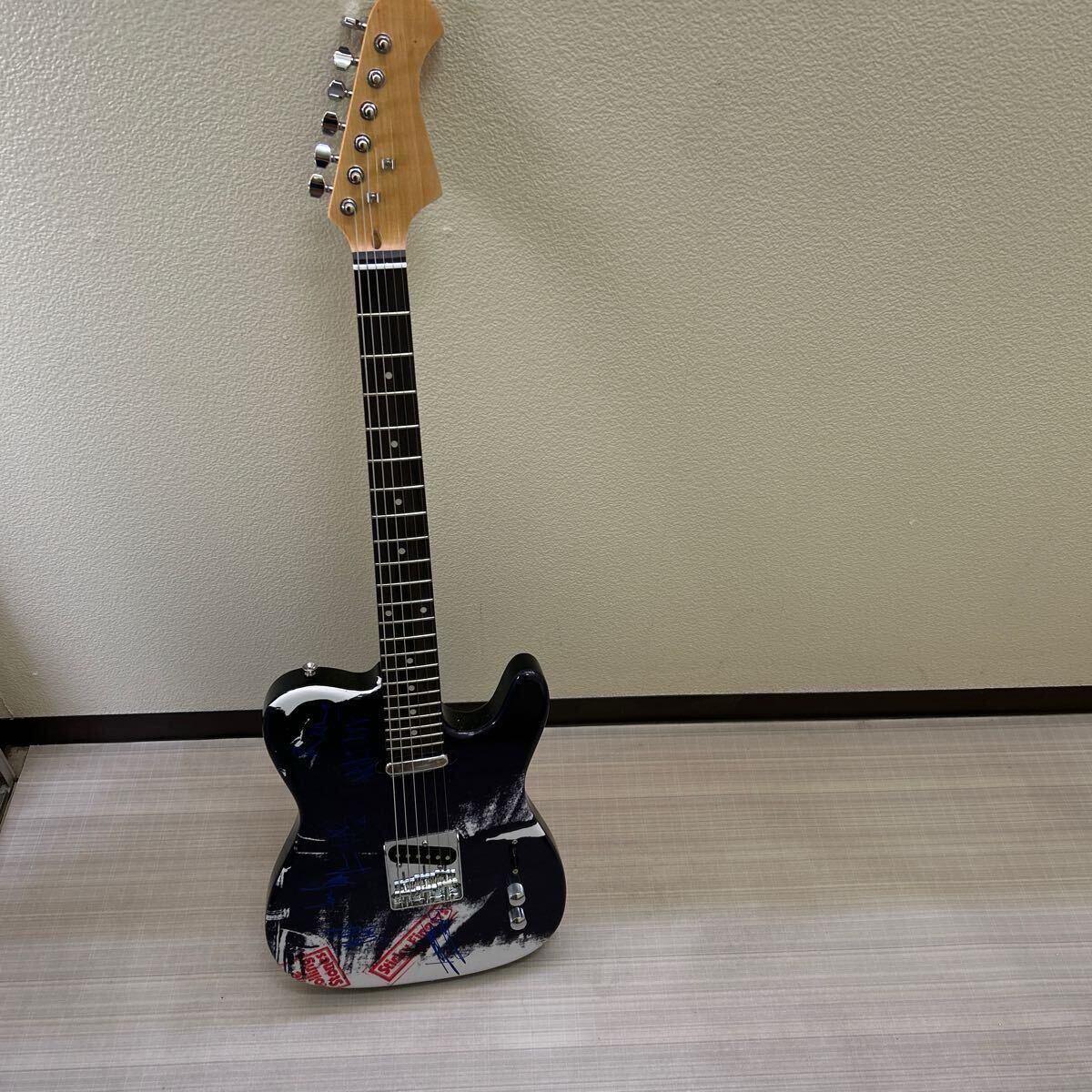 The Rolling Stones Custom Graphics Signed Guitar ザ ローリングストーンズ カスタム サイン入り グラフィックスギター拍卖